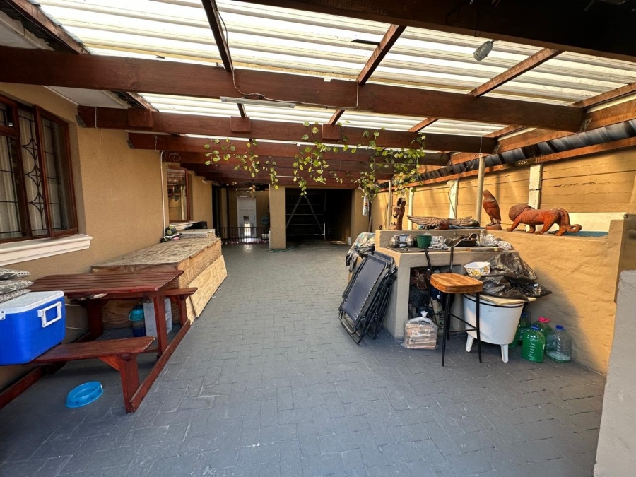 3 Bedroom Property for Sale in Portlands Western Cape